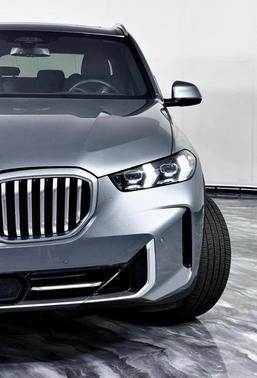 Gray 2024 BMW X5 xDrive40i