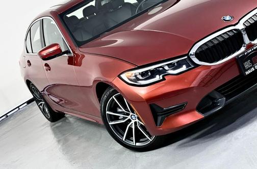 2019 BMW 330 i xDrive