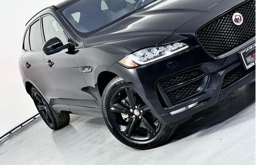 2019 Jaguar F-PACE 30t R-Sport