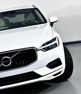 2018 Volvo XC60 T5 Momentum