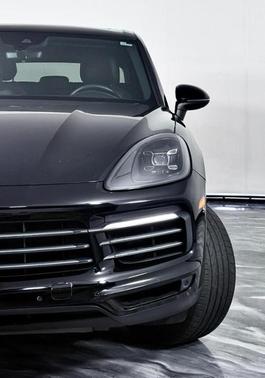 Black 2019 Porsche Cayenne Base