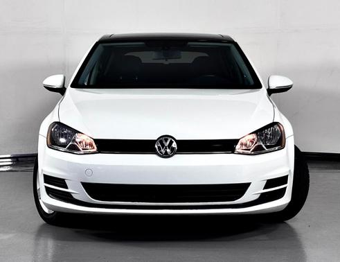 2017 Volkswagen Golf TSI Wolfsburg Edition 4-Door