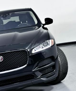2020 Jaguar F-PACE 25t Premium
