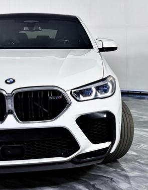 White 2022 BMW X6 M Base