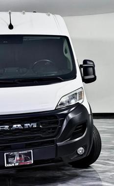 White 2024 RAM ProMaster 2500 High Roof