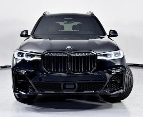2021 BMW X7 M50i
