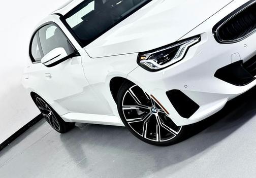 2024 BMW 230 i xDrive