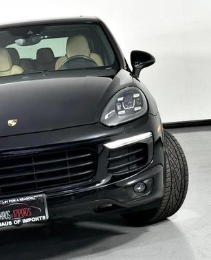 2018 Porsche Cayenne Platinum Edition