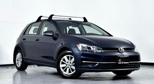 2018 Volkswagen Golf TSI S