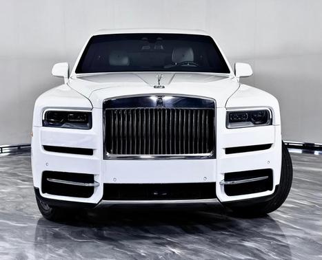 White 2020 Rolls-Royce Cullinan
