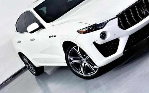 2021 Maserati Levante Base