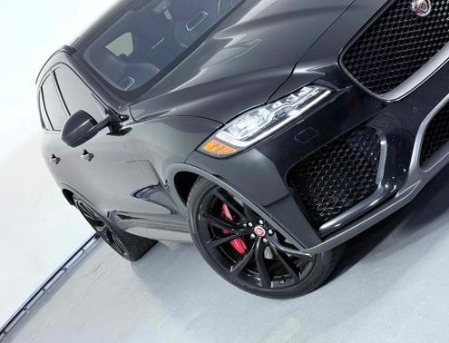 2020 Jaguar F-PACE SVR