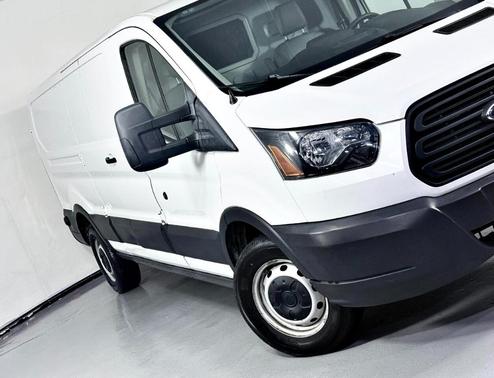 2019 Ford Transit-250 Base