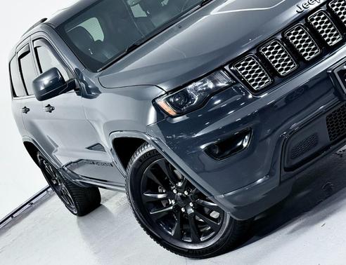 2018 Jeep Grand Cherokee Laredo