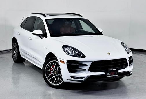 2018 Porsche Macan Turbo