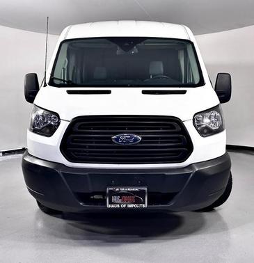 2018 Ford Transit-250 148 WB Medium Roof Cargo