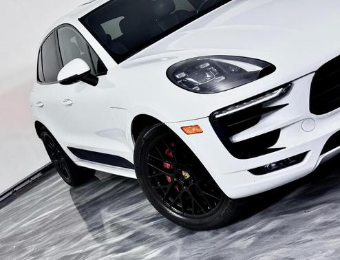 White 2017 Porsche Macan GTS