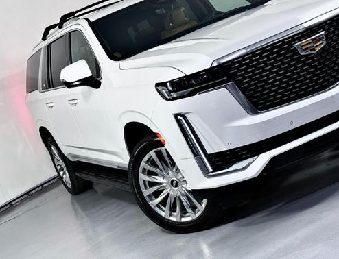2022 Cadillac Escalade ESV Premium Luxury