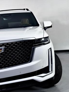 2022 Cadillac Escalade ESV Premium Luxury