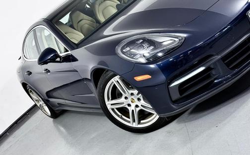 2020 Porsche Panamera 4