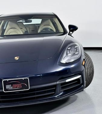 2020 Porsche Panamera 4