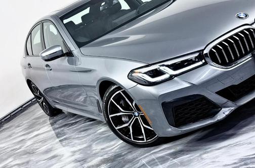 Gray 2023 BMW 540 i xDrive