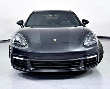2018 Porsche Panamera 4S