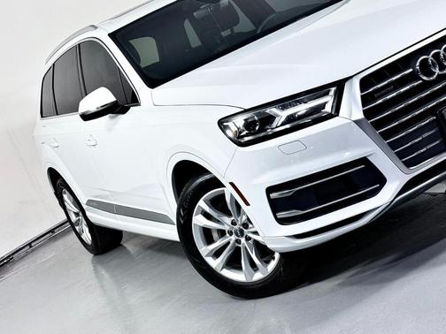 2019 Audi Q7 45 Premium