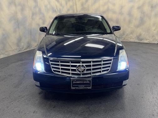 2008 Cadillac DTS Base