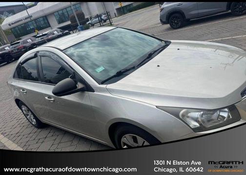 Champagne Silver Metallic 2013 Chevrolet Cruze LS