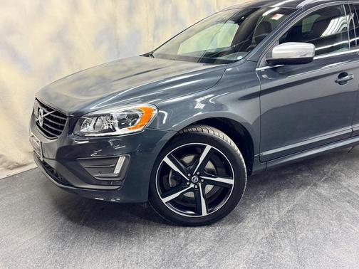 2016 Volvo XC60 T6 Drive-E R-Design Platinum