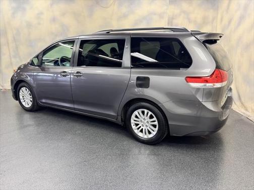 2011 Toyota Sienna XLE