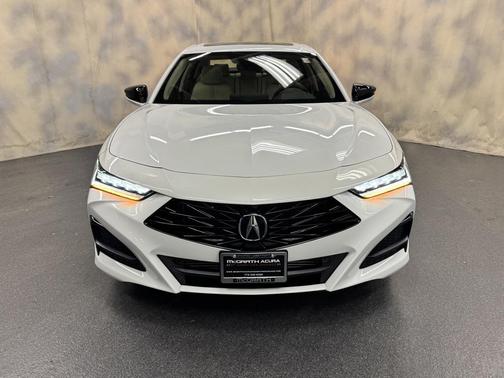 2025 Acura TLX Technology