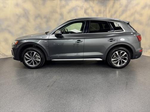 2022 Audi Q5 45 S line Premium Plus