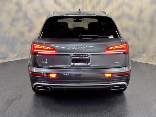 2022 Audi Q5 45 S line Premium Plus