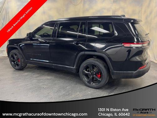 Diamond Black Crystal Pearlcoat 2023 Jeep Grand Cherokee L Altitude