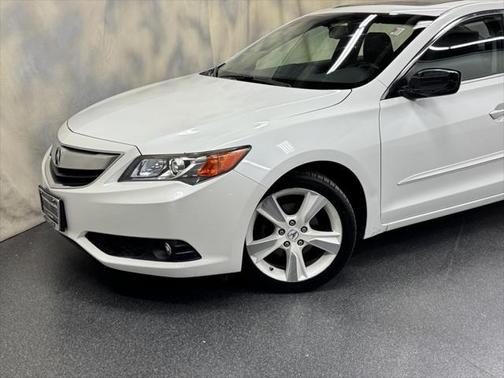 2013 Acura ILX 2.0L Technology