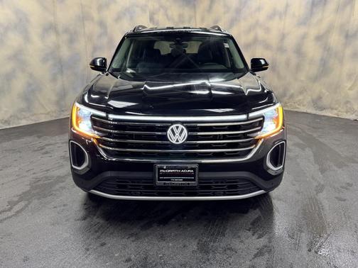 2025 Volkswagen Atlas 2.0T SE w/Technology 4MOTION