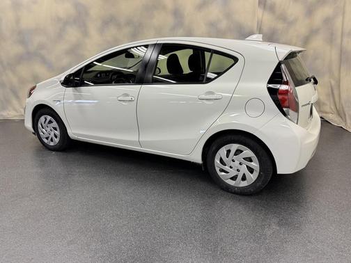 2016 Toyota Prius c Four