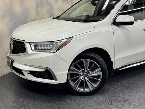 2017 Acura MDX 3.5L w/Technology Package