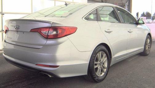 2017 Hyundai SONATA SE