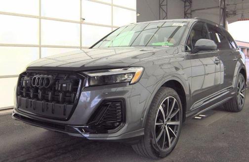 2025 Audi Q7 45 Premium Plus