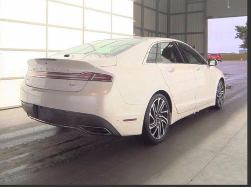 White Platinum Metallic Tri-Coat 2020 Lincoln MKZ Reserve
