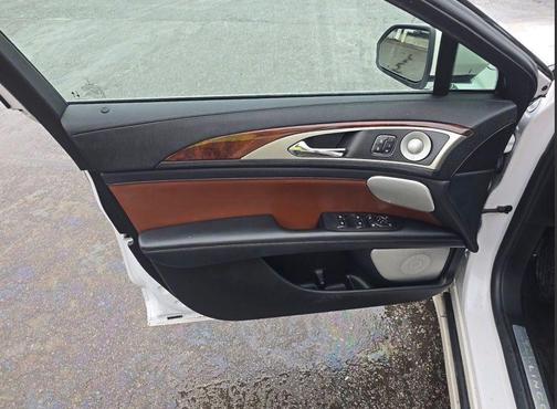 White Platinum Metallic Tri-Coat 2020 Lincoln MKZ Reserve