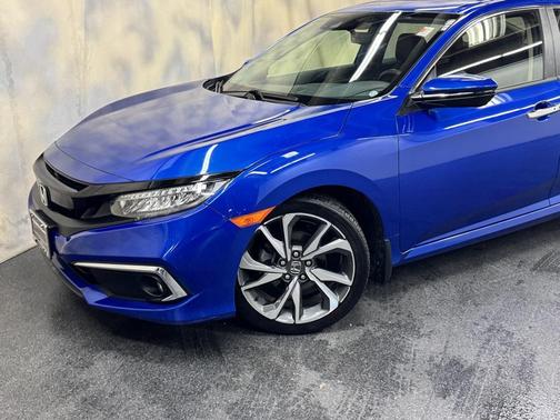 2019 Honda Civic Touring