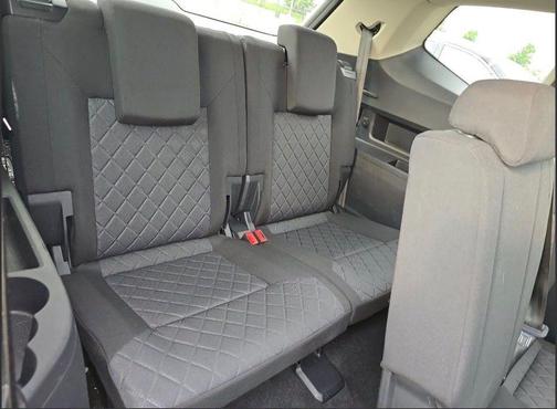 Agate Black Metallic 2022 Ford Escape SE