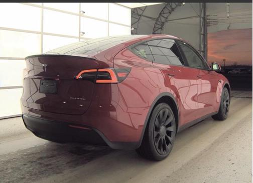 2023 Tesla Model Y Long Range Dual Motor All-Wheel Drive
