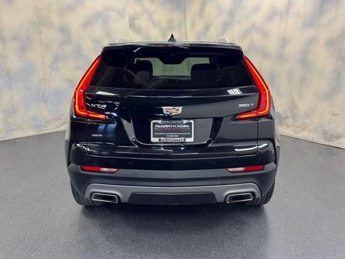 Stellar Black Metallic 2023 Cadillac XT4 Premium Luxury