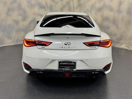 2017 INFINITI Q60 3.0t Red Sport 400