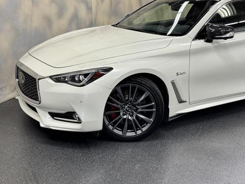 2017 INFINITI Q60 3.0t Red Sport 400